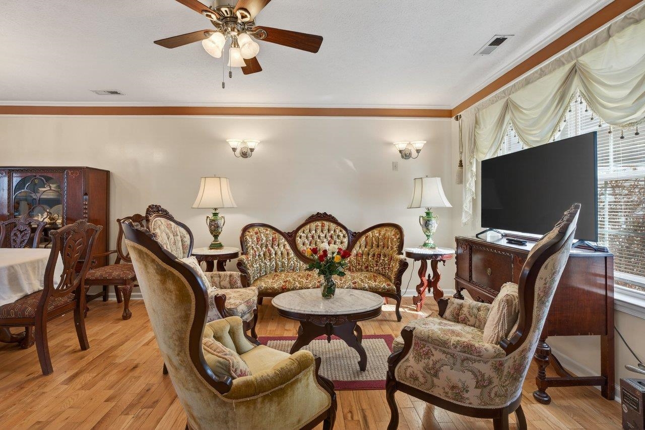 202 TARA DAWN CIR, BROADWAY, Virginia 22815, 3 Bedrooms Bedrooms, ,2 BathroomsBathrooms,Residential,202 TARA DAWN CIR,675006 MLS # 675006