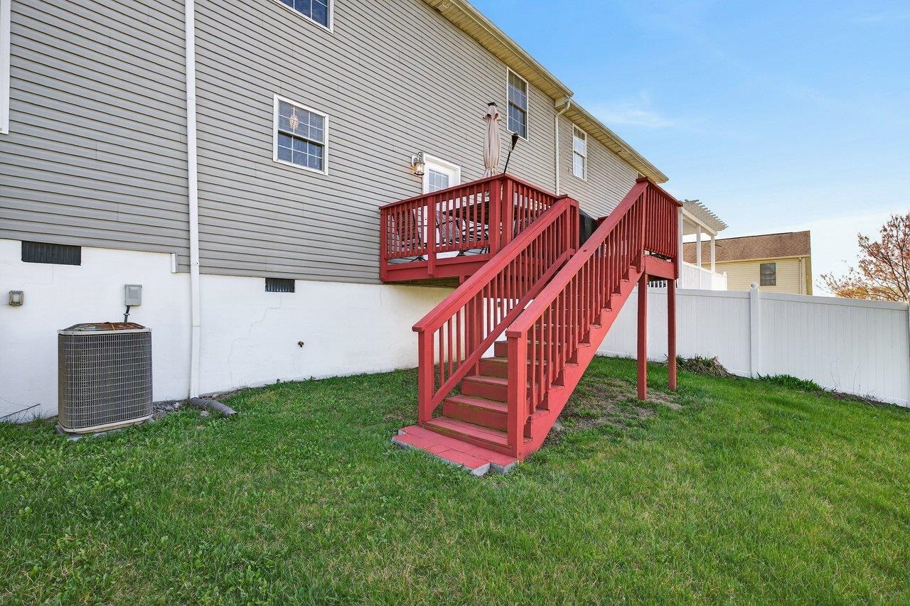 202 TARA DAWN CIR, BROADWAY, Virginia 22815, 3 Bedrooms Bedrooms, ,2 BathroomsBathrooms,Residential,202 TARA DAWN CIR,675006 MLS # 675006