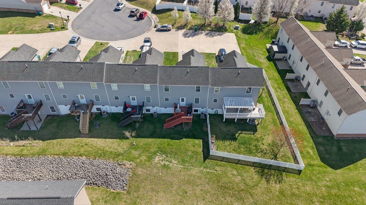 202 TARA DAWN CIR, BROADWAY, Virginia 22815, 3 Bedrooms Bedrooms, ,2 BathroomsBathrooms,Residential,202 TARA DAWN CIR,675006 MLS # 675006