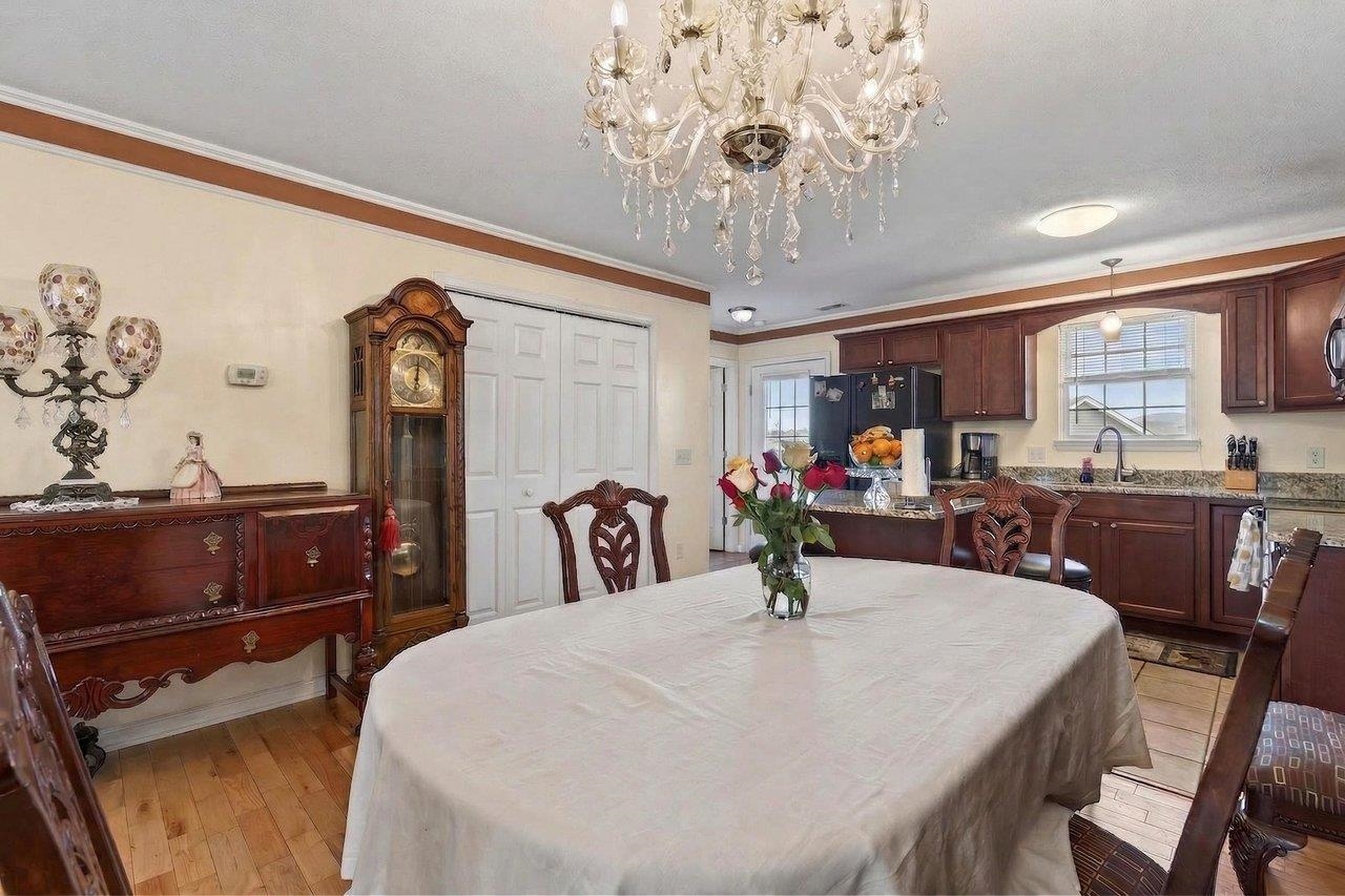 202 TARA DAWN CIR, BROADWAY, Virginia 22815, 3 Bedrooms Bedrooms, ,2 BathroomsBathrooms,Residential,202 TARA DAWN CIR,675006 MLS # 675006