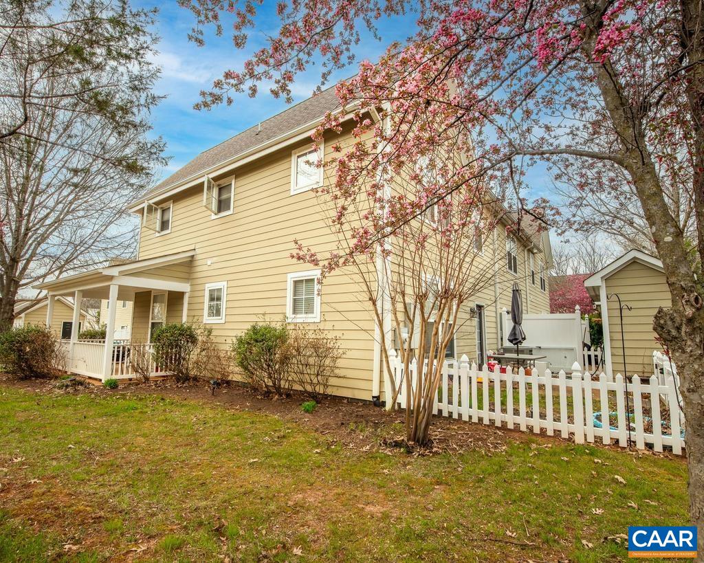 270 REMINGTON PL, CHARLOTTESVILLE, Virginia 22903, 3 Bedrooms Bedrooms, ,2 BathroomsBathrooms,Residential,270 Remington Place,270 REMINGTON PL,675008 MLS # 675008
