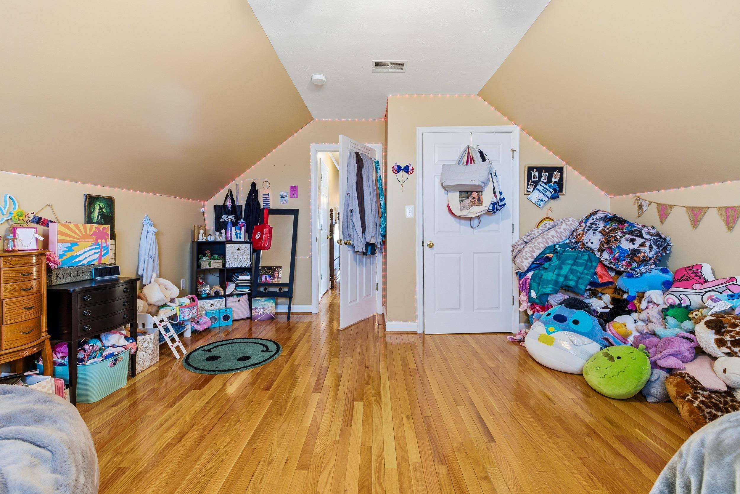 154 W WANDA ST, STANLEY, Virginia 22851, 4 Bedrooms Bedrooms, ,3 BathroomsBathrooms,Residential,154 W WANDA ST,675009 MLS # 675009