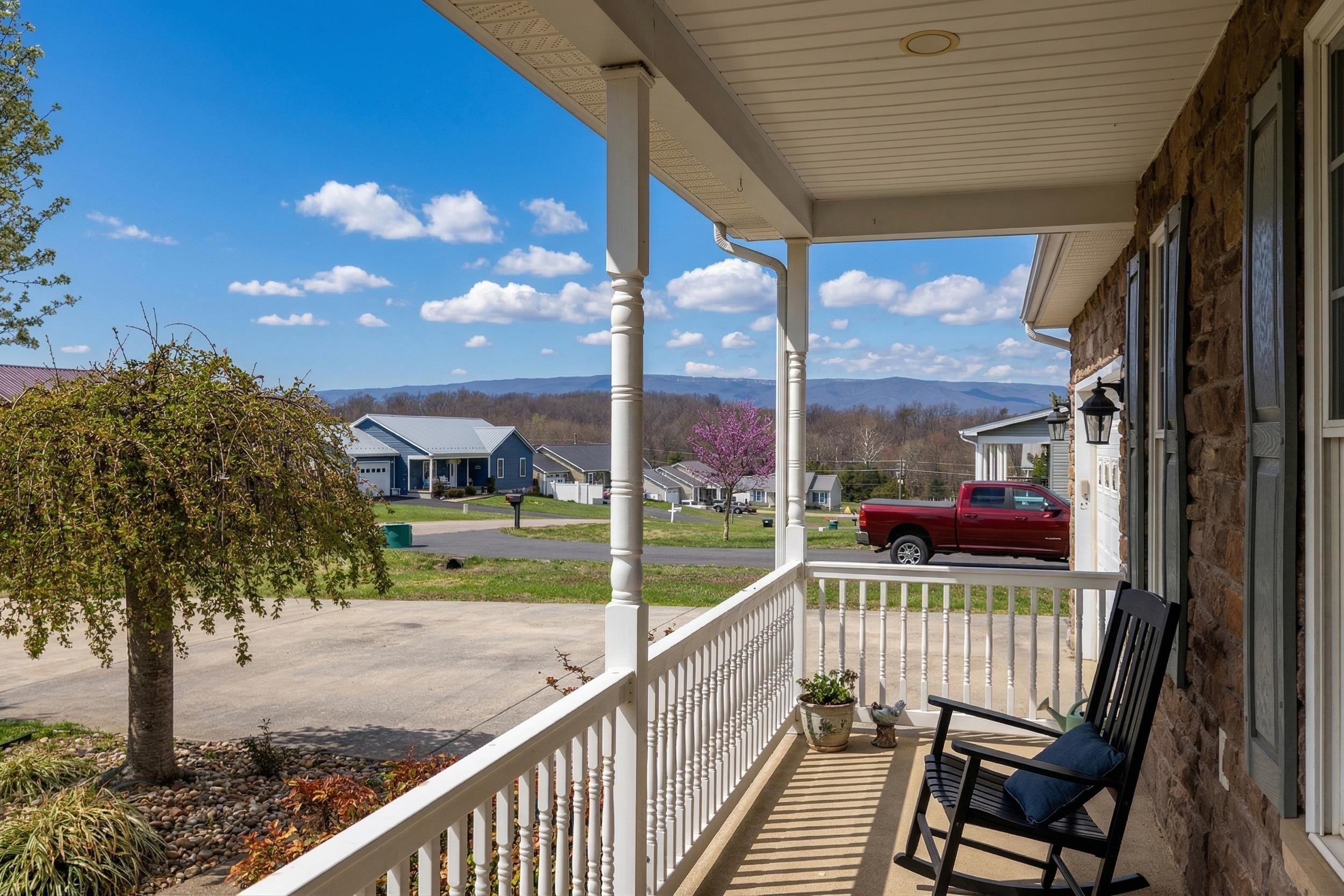 154 W WANDA ST, STANLEY, Virginia 22851, 4 Bedrooms Bedrooms, ,3 BathroomsBathrooms,Residential,154 W WANDA ST,675009 MLS # 675009