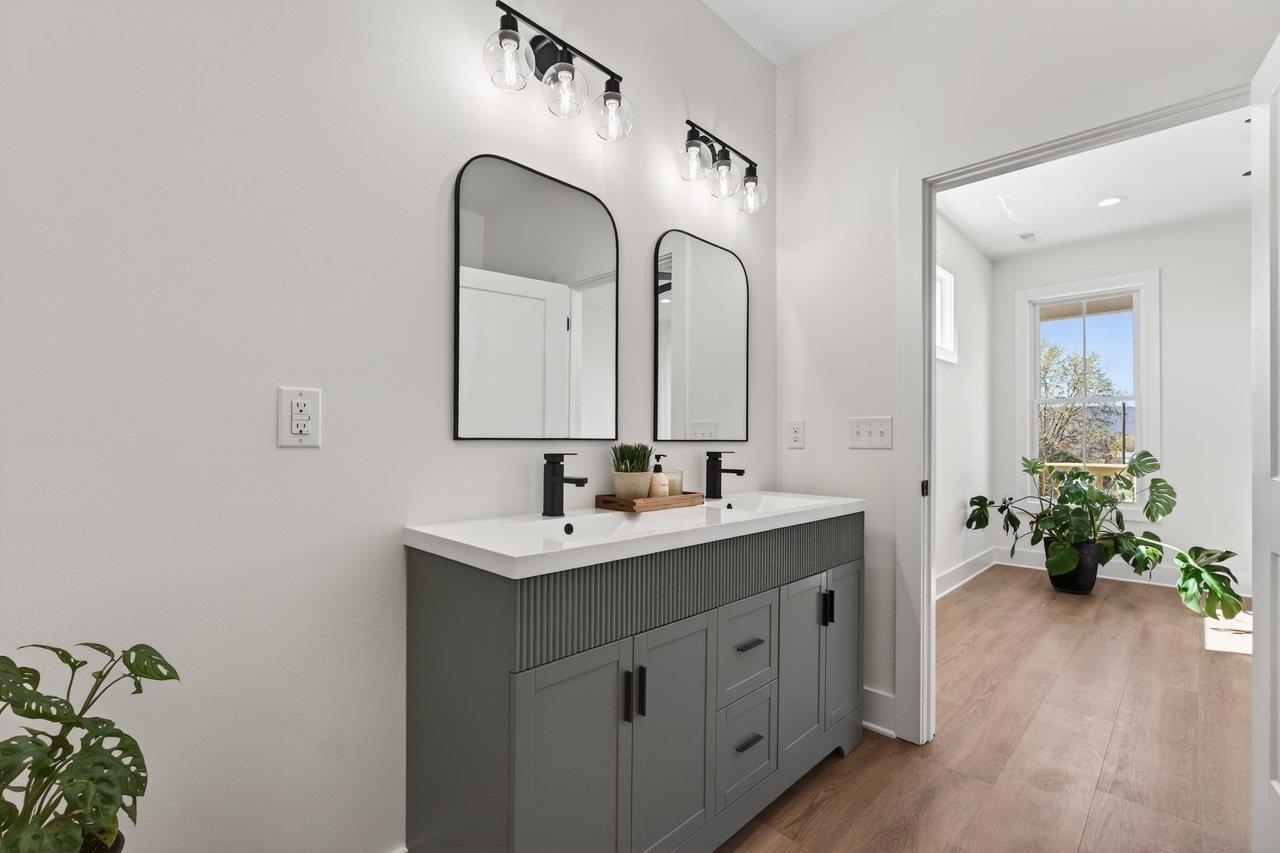 487 POCAHONTAS AVE, SHENANDOAH, Virginia 22849, 3 Bedrooms Bedrooms, ,2 BathroomsBathrooms,Residential,487 POCAHONTAS AVE,675015 MLS # 675015