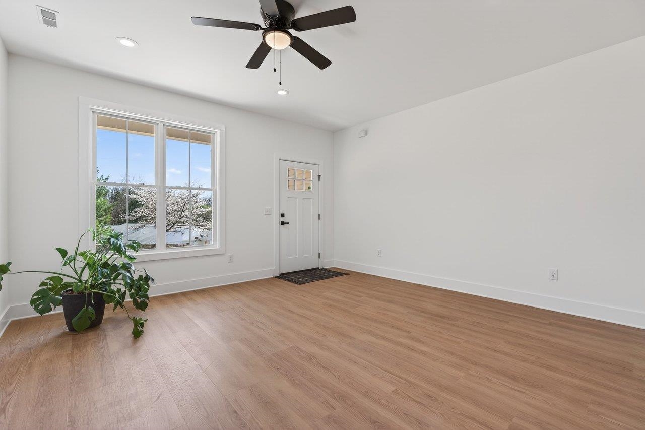 487 POCAHONTAS AVE, SHENANDOAH, Virginia 22849, 3 Bedrooms Bedrooms, ,2 BathroomsBathrooms,Residential,487 POCAHONTAS AVE,675015 MLS # 675015