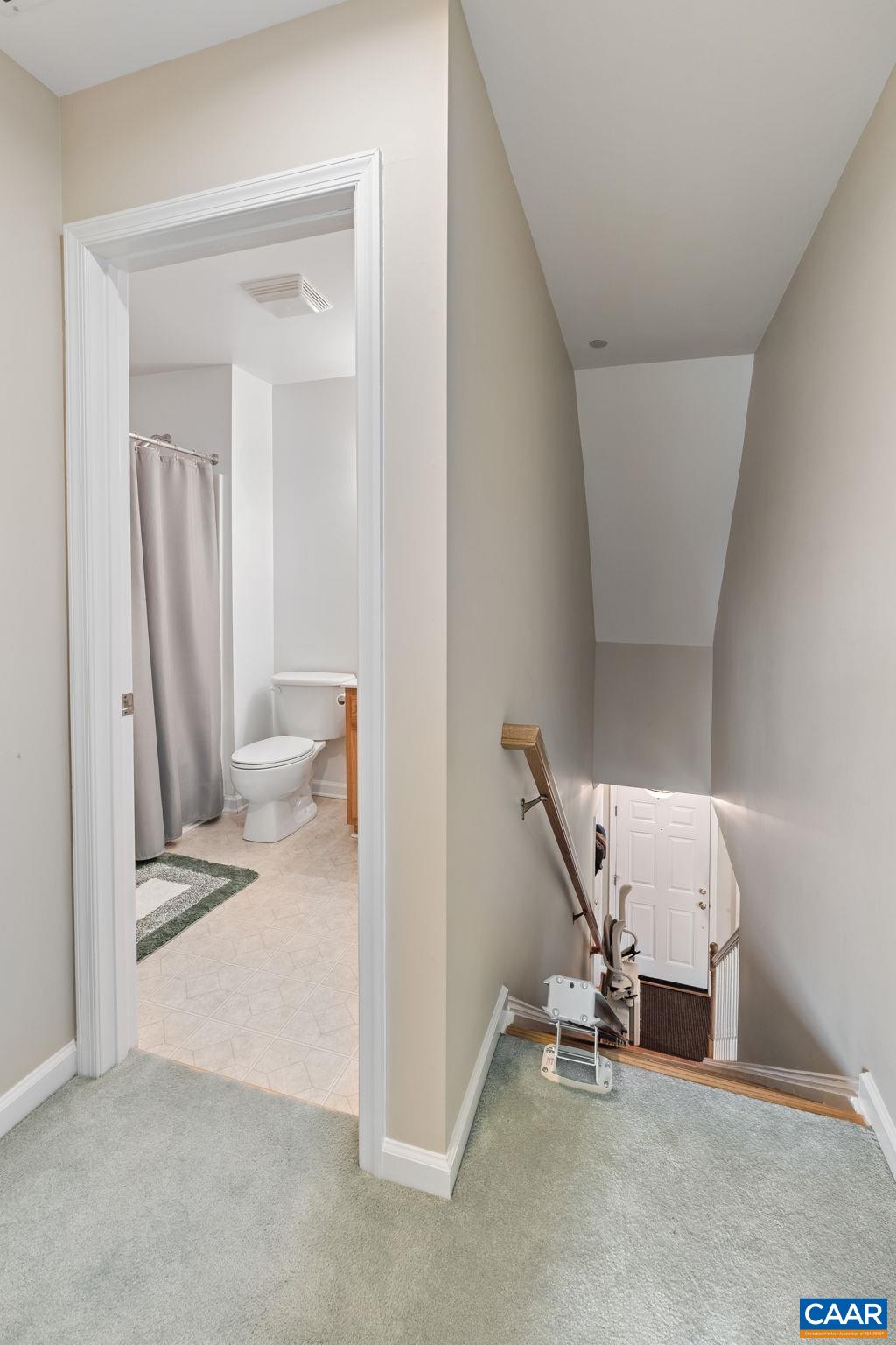 1033 SOMER CHASE CT, CHARLOTTESVILLE, Virginia 22911, 2 Bedrooms Bedrooms, ,3 BathroomsBathrooms,Residential,1033 SOMER CHASE CT,675017 MLS # 675017