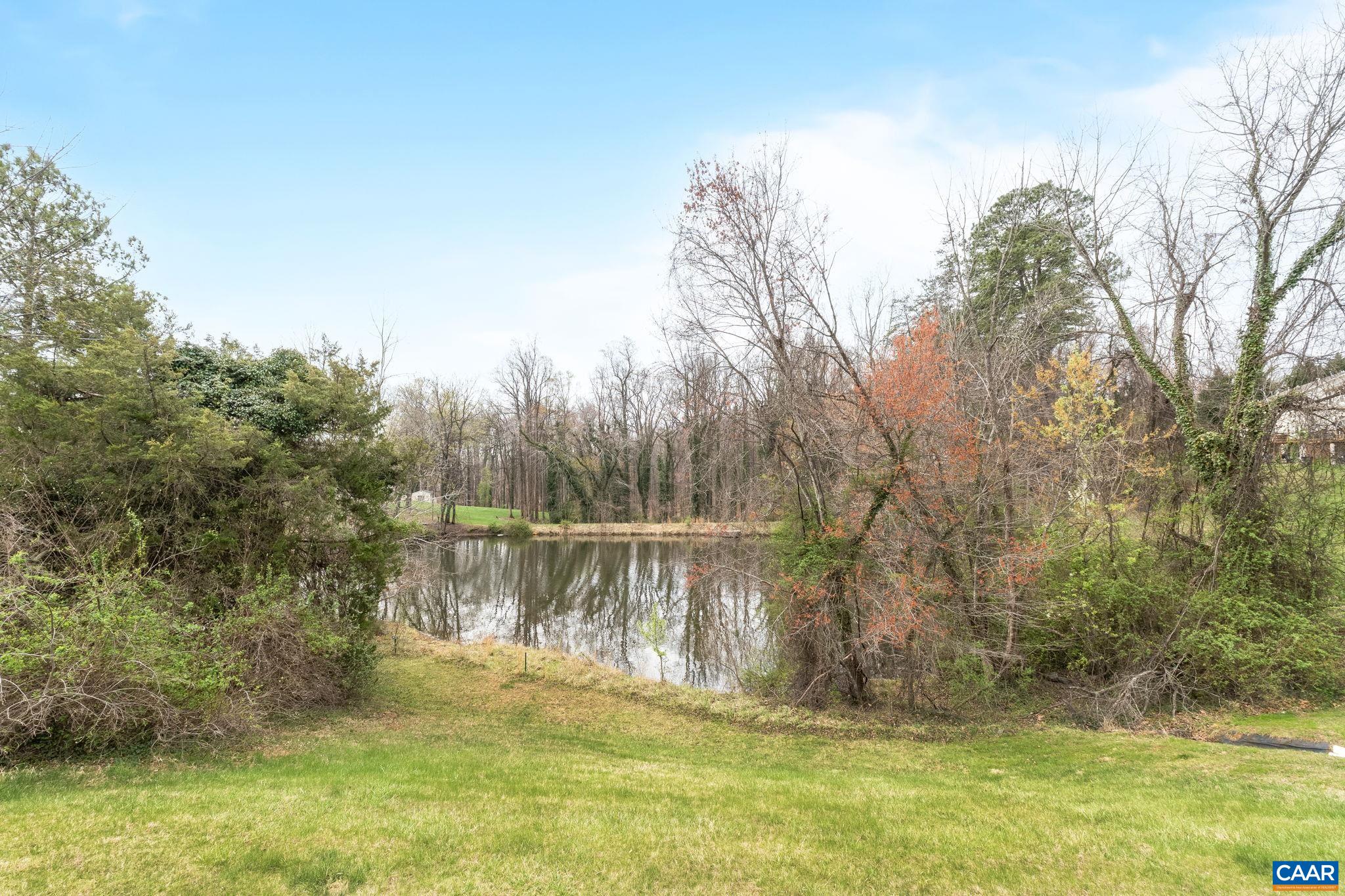 1033 SOMER CHASE CT, CHARLOTTESVILLE, Virginia 22911, 2 Bedrooms Bedrooms, ,3 BathroomsBathrooms,Residential,1033 SOMER CHASE CT,675017 MLS # 675017