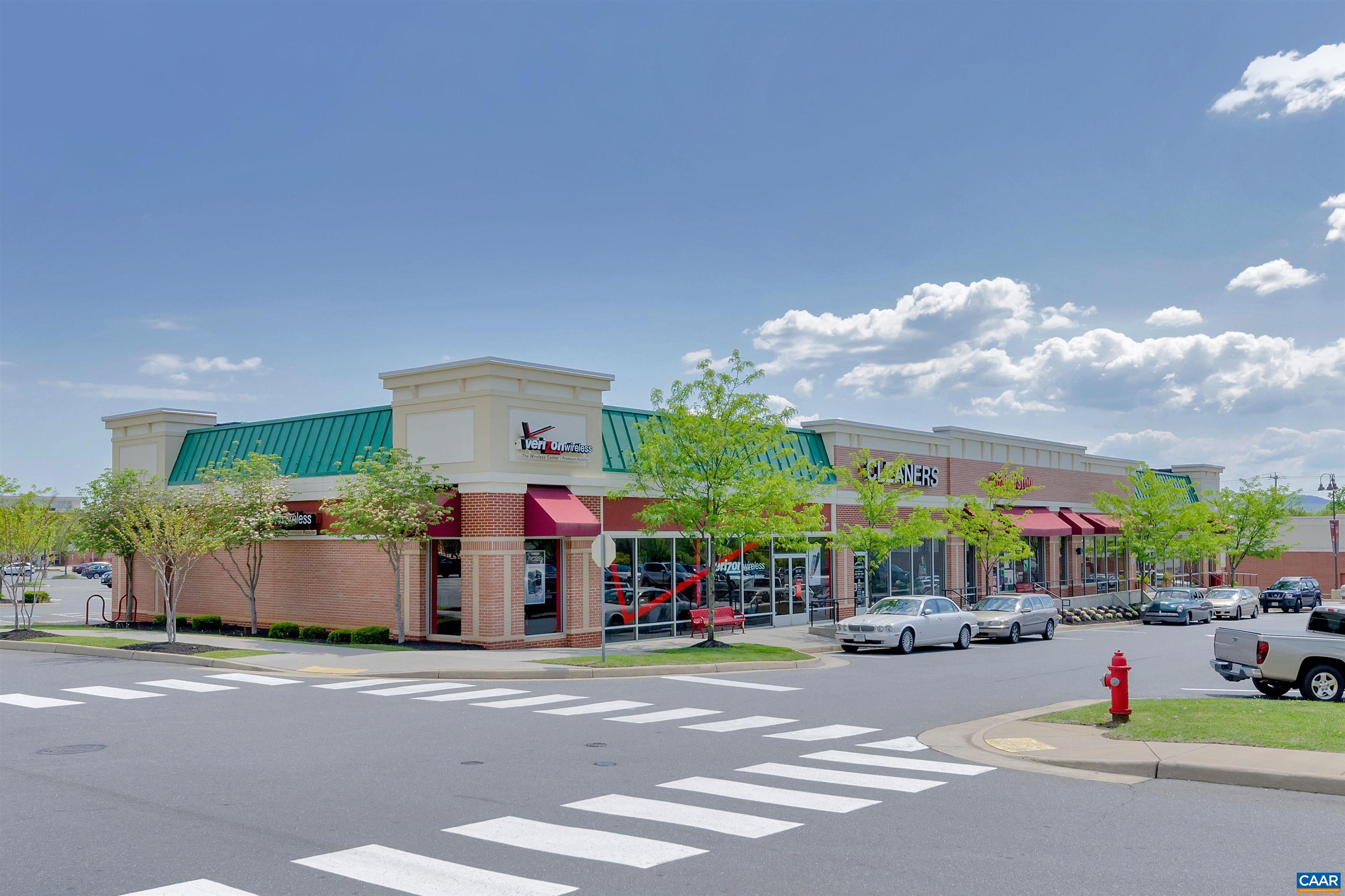 1033 SOMER CHASE CT, CHARLOTTESVILLE, Virginia 22911, 2 Bedrooms Bedrooms, ,3 BathroomsBathrooms,Residential,1033 SOMER CHASE CT,675017 MLS # 675017