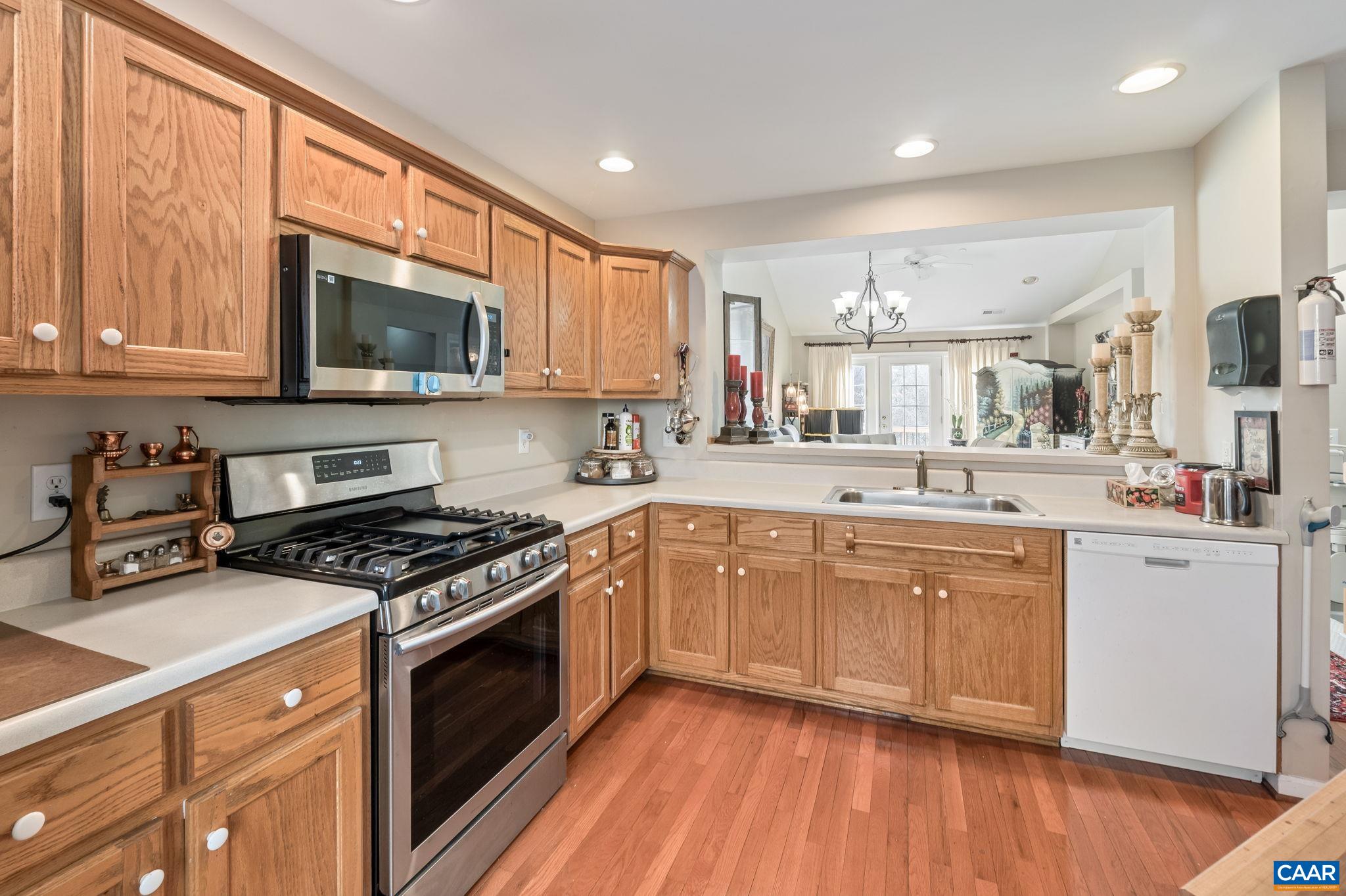 1033 SOMER CHASE CT, CHARLOTTESVILLE, Virginia 22911, 2 Bedrooms Bedrooms, ,3 BathroomsBathrooms,Residential,1033 SOMER CHASE CT,675017 MLS # 675017