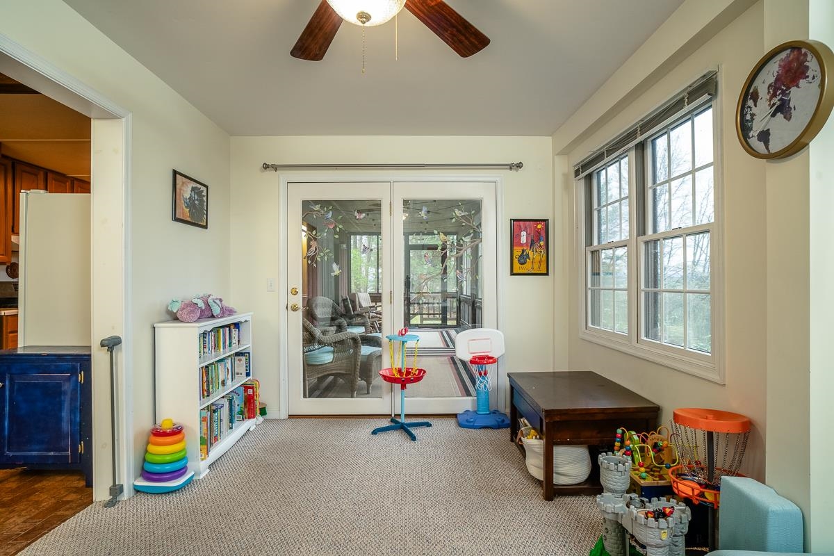 188 NEW MARKET RESERVOIR RD, NEW MARKET, Virginia 22844, 3 Bedrooms Bedrooms, ,2 BathroomsBathrooms,Residential,188 NEW MARKET RESERVOIR RD,675020 MLS # 675020