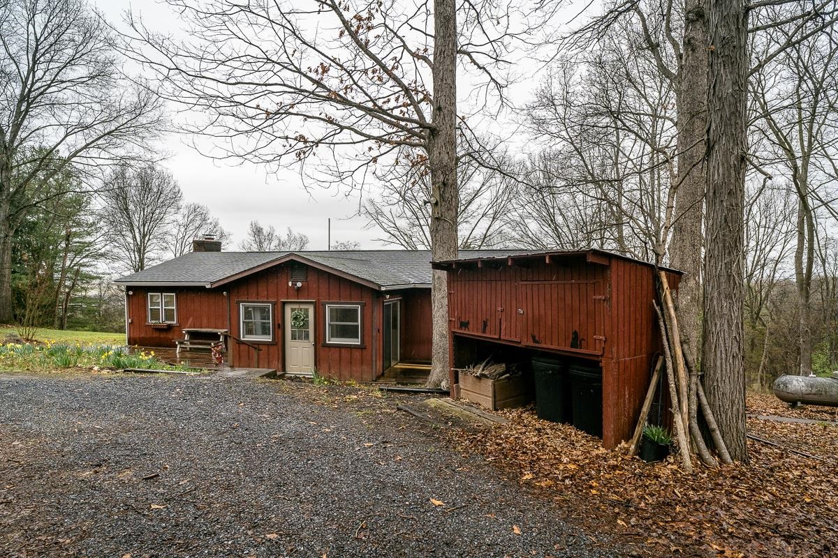 188 NEW MARKET RESERVOIR RD, NEW MARKET, Virginia 22844, 3 Bedrooms Bedrooms, ,2 BathroomsBathrooms,Residential,188 NEW MARKET RESERVOIR RD,675020 MLS # 675020