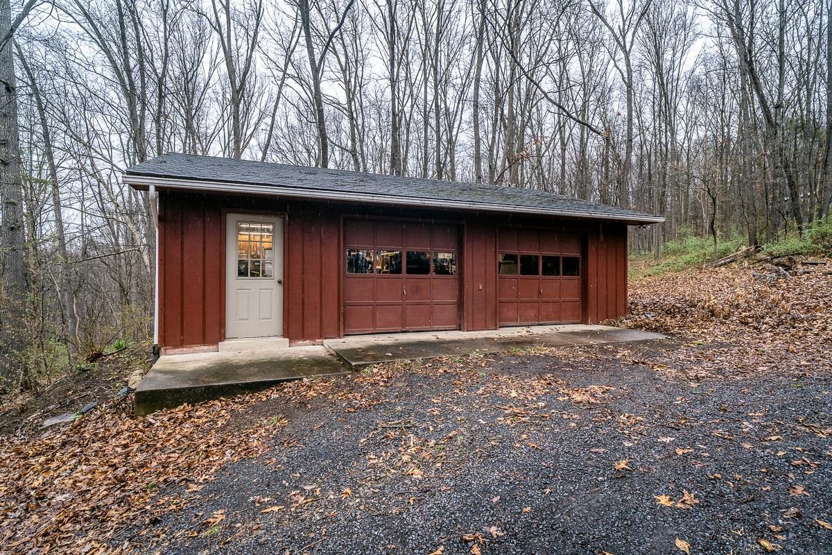 188 NEW MARKET RESERVOIR RD, NEW MARKET, Virginia 22844, 3 Bedrooms Bedrooms, ,2 BathroomsBathrooms,Residential,188 NEW MARKET RESERVOIR RD,675020 MLS # 675020