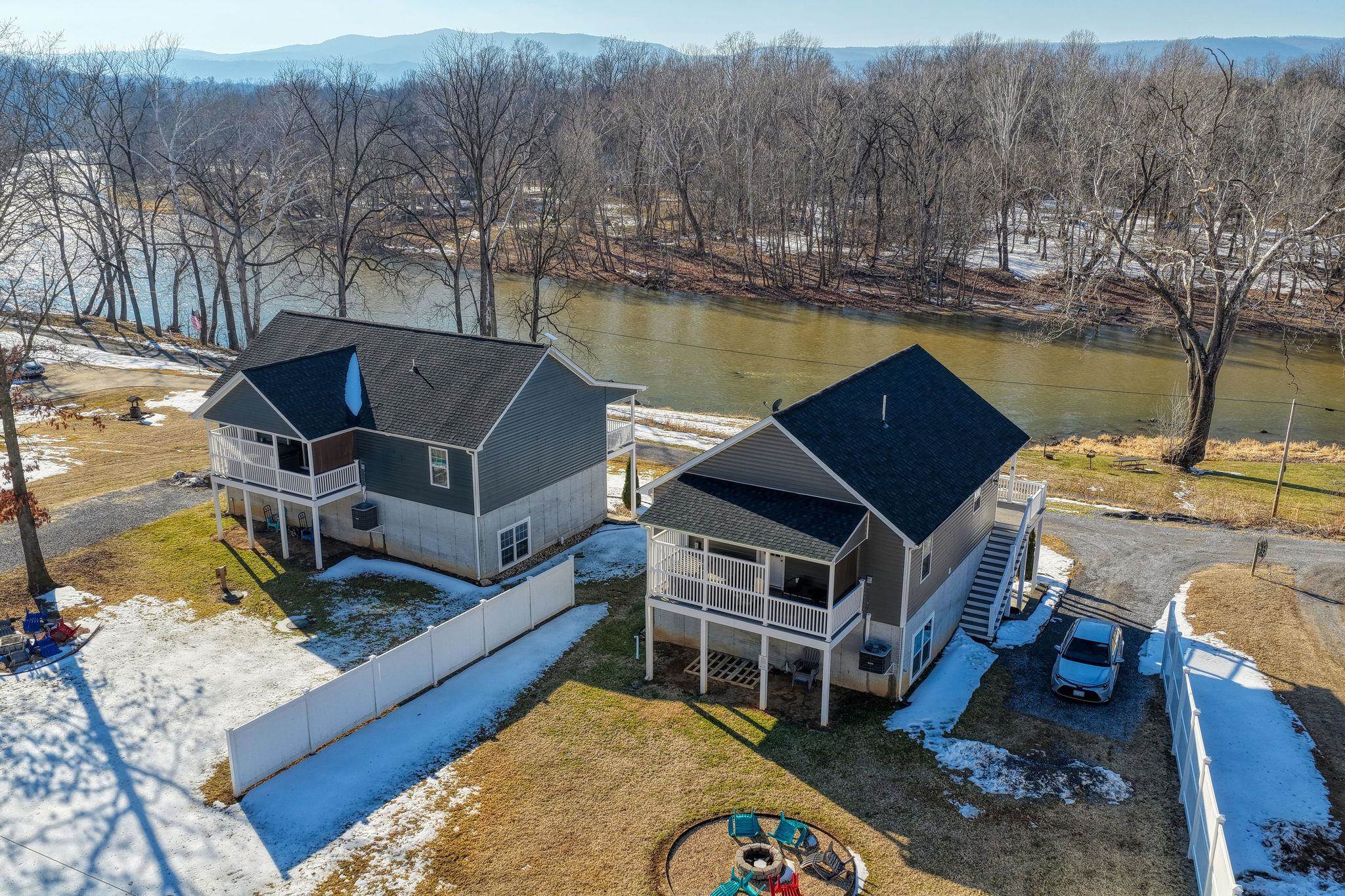 37 & 39 WHISTLE LN, SHENANDOAH, Virginia 22849, 5 Bedrooms Bedrooms, ,4 BathroomsBathrooms,Residential,37 & 39 WHISTLE LN,675022 MLS # 675022