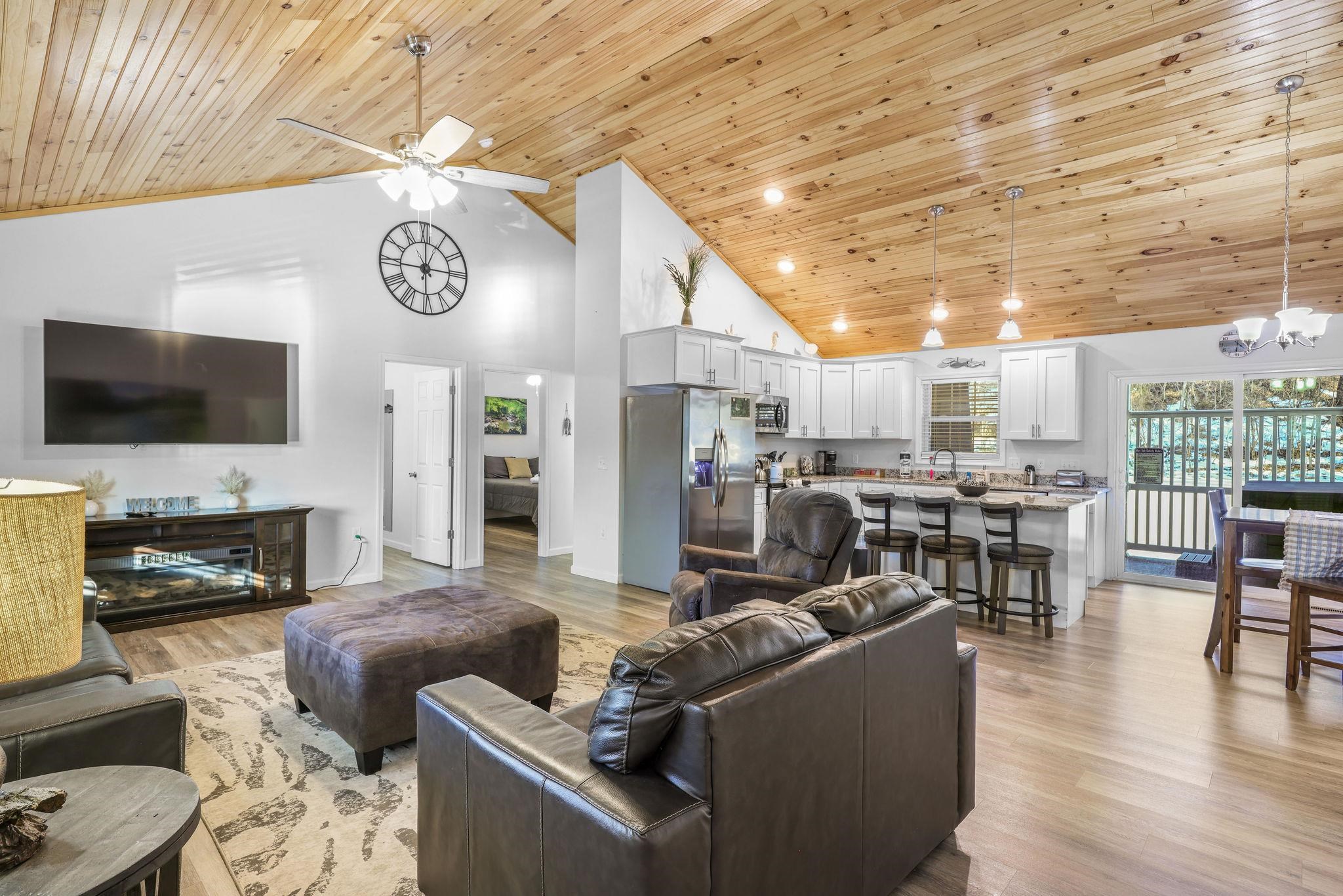 37 & 39 WHISTLE LN, SHENANDOAH, Virginia 22849, 5 Bedrooms Bedrooms, ,4 BathroomsBathrooms,Residential,37 & 39 WHISTLE LN,675022 MLS # 675022