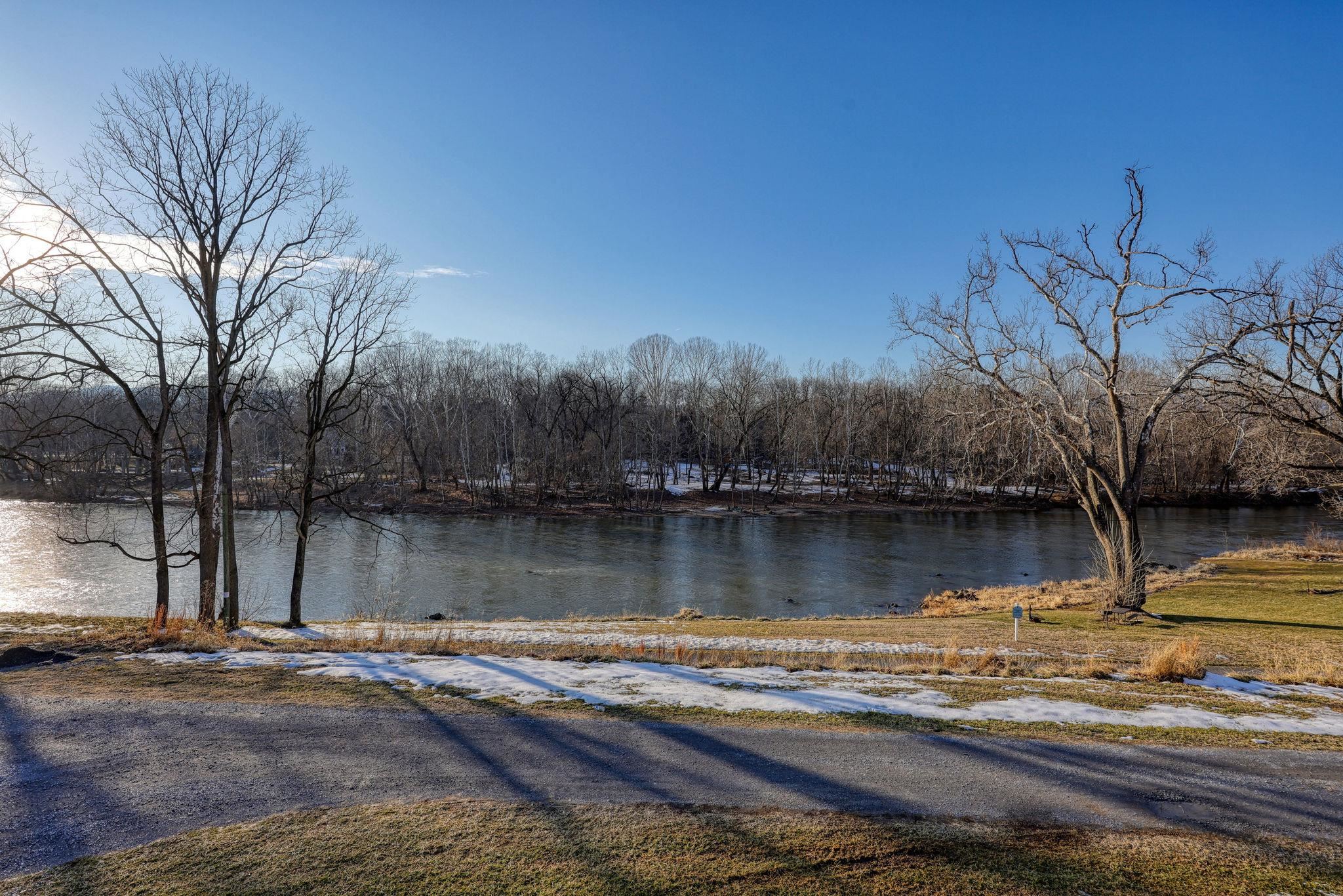 37 & 39 WHISTLE LN, SHENANDOAH, Virginia 22849, 5 Bedrooms Bedrooms, ,4 BathroomsBathrooms,Residential,37 & 39 WHISTLE LN,675022 MLS # 675022