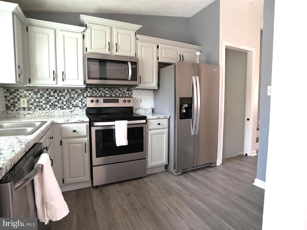 6714 PLANTATION FOREST DR, SPOTSYLVANIA, Virginia 22553, 3 Bedrooms Bedrooms, ,2 BathroomsBathrooms,Residential,6714 PLANTATION FOREST DR,VASP2040088 MLS # VASP2040088