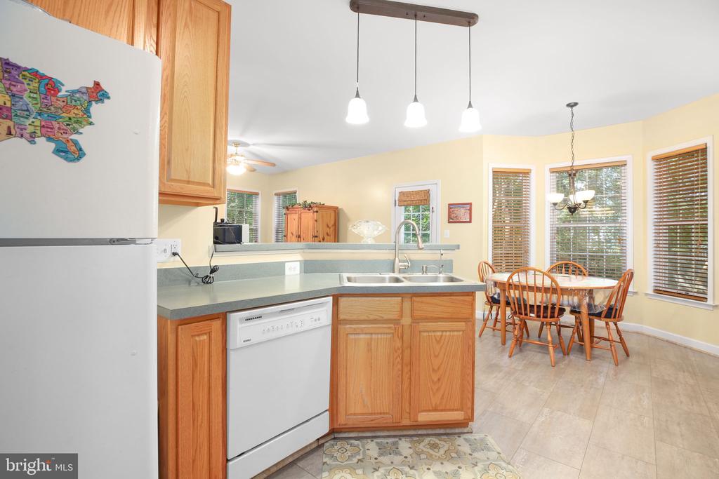 11710 GERANIUM ST, FREDERICKSBURG, Virginia 22407, 5 Bedrooms Bedrooms, ,2 BathroomsBathrooms,Residential,11710 GERANIUM ST,VASP2040032 MLS # VASP2040032