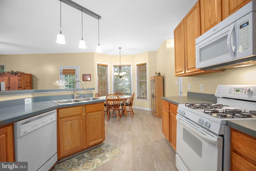 11710 GERANIUM ST, FREDERICKSBURG, Virginia 22407, 5 Bedrooms Bedrooms, ,2 BathroomsBathrooms,Residential,11710 GERANIUM ST,VASP2040032 MLS # VASP2040032