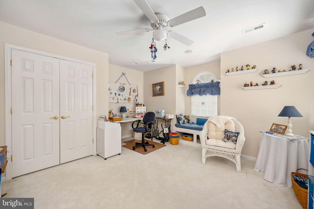 32236 DEEP MEADOW LN, LOCUST GROVE, Virginia 22508, 5 Bedrooms Bedrooms, ,3 BathroomsBathrooms,Residential,32236 DEEP MEADOW LN,VAOR2013628 MLS # VAOR2013628