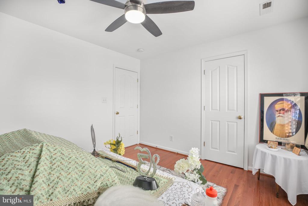 10804 TIDES CT, FREDERICKSBURG, Virginia 22408, 4 Bedrooms Bedrooms, ,3 BathroomsBathrooms,Residential,10804 TIDES CT,VASP2040262 MLS # VASP2040262