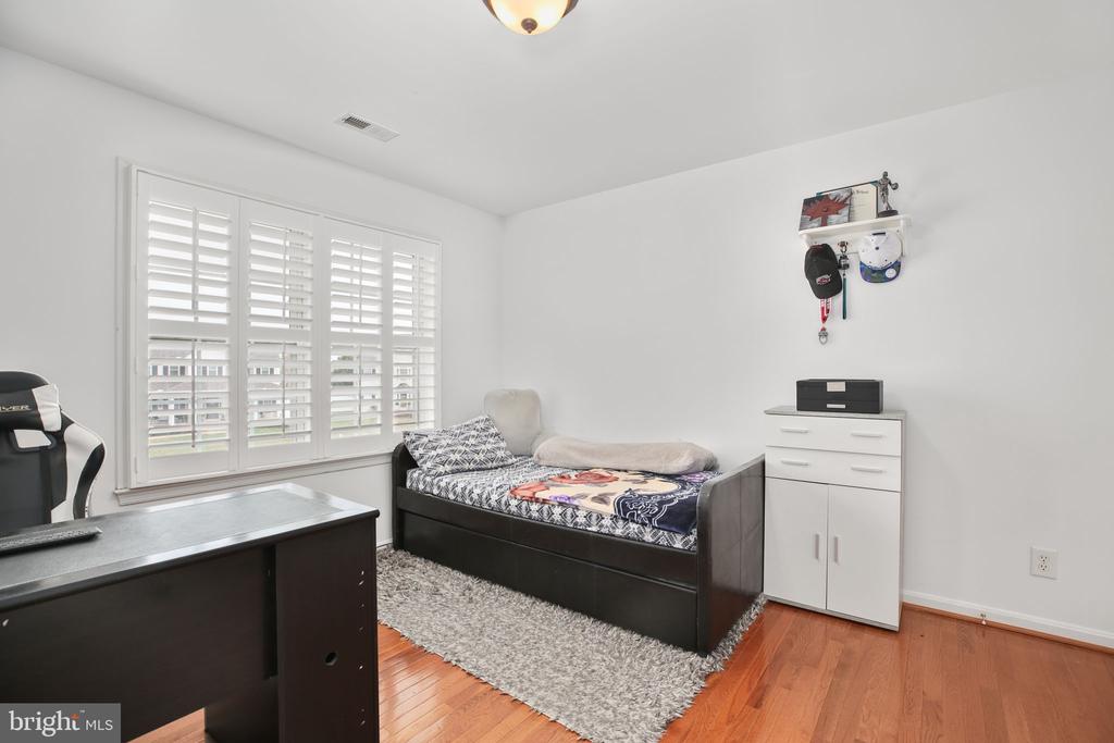 10804 TIDES CT, FREDERICKSBURG, Virginia 22408, 4 Bedrooms Bedrooms, ,3 BathroomsBathrooms,Residential,10804 TIDES CT,VASP2040262 MLS # VASP2040262