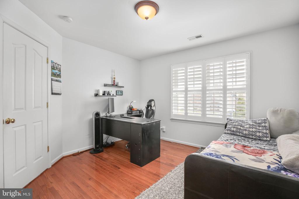 10804 TIDES CT, FREDERICKSBURG, Virginia 22408, 4 Bedrooms Bedrooms, ,3 BathroomsBathrooms,Residential,10804 TIDES CT,VASP2040262 MLS # VASP2040262