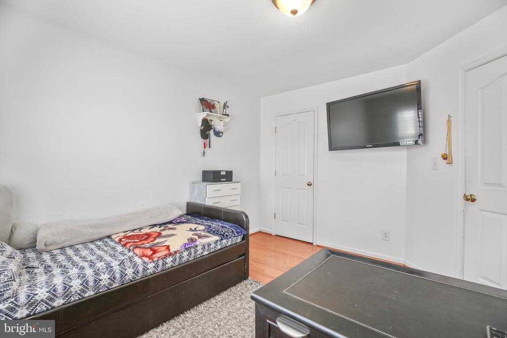 10804 TIDES CT, FREDERICKSBURG, Virginia 22408, 4 Bedrooms Bedrooms, ,3 BathroomsBathrooms,Residential,10804 TIDES CT,VASP2040262 MLS # VASP2040262