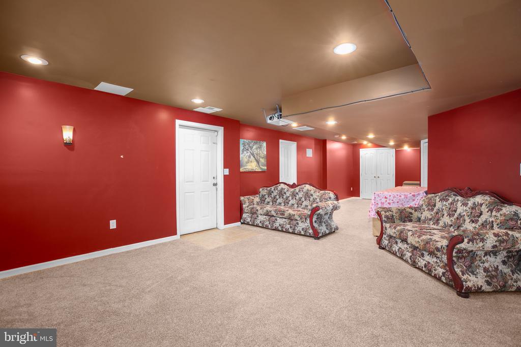 10804 TIDES CT, FREDERICKSBURG, Virginia 22408, 4 Bedrooms Bedrooms, ,3 BathroomsBathrooms,Residential,10804 TIDES CT,VASP2040262 MLS # VASP2040262