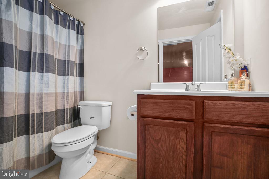 10804 TIDES CT, FREDERICKSBURG, Virginia 22408, 4 Bedrooms Bedrooms, ,3 BathroomsBathrooms,Residential,10804 TIDES CT,VASP2040262 MLS # VASP2040262