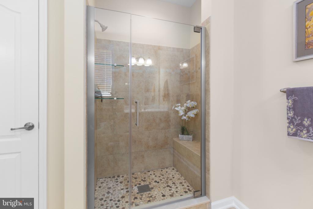 6010 DREWYS BLUFF DR, FREDERICKSBURG, Virginia 22407, 3 Bedrooms Bedrooms, ,2 BathroomsBathrooms,Residential,6010 DREWYS BLUFF DR,VASP2039878 MLS # VASP2039878