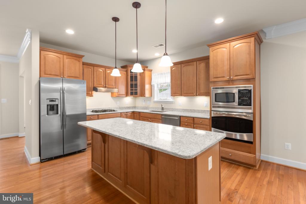 5606 CEDAR MOUNTAIN CT, FREDERICKSBURG, Virginia 22407, 2 Bedrooms Bedrooms, ,3 BathroomsBathrooms,Residential,5606 CEDAR MOUNTAIN CT,VASP2040148 MLS # VASP2040148