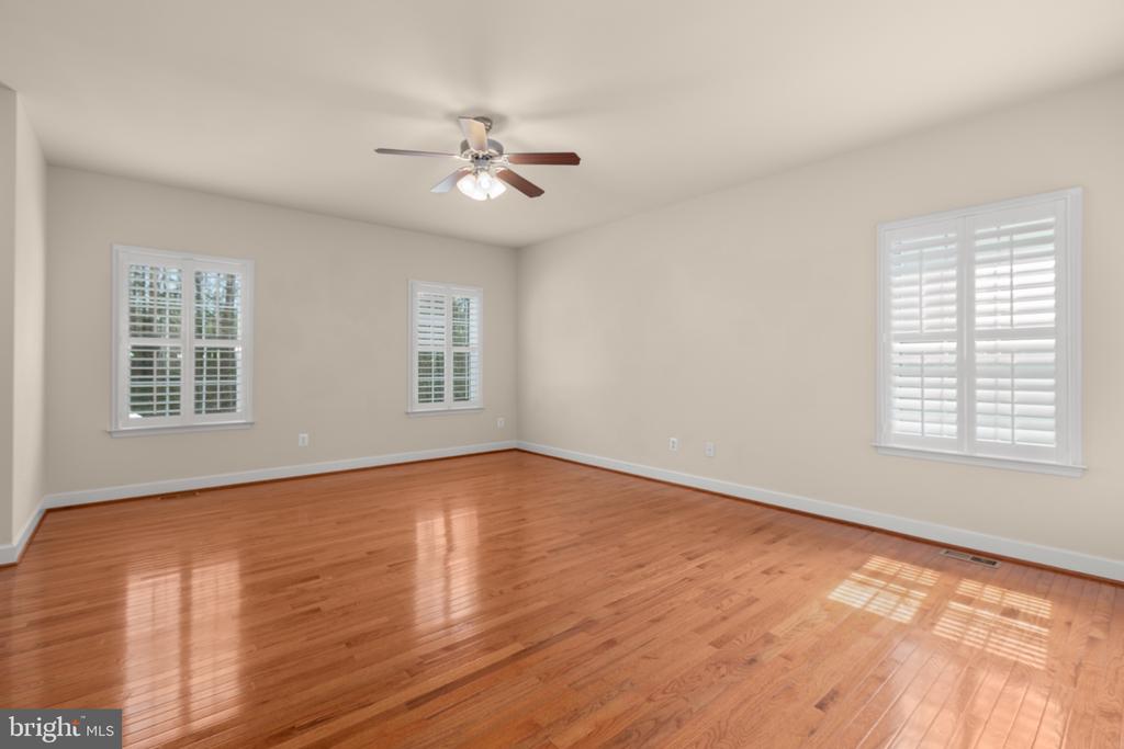 5606 CEDAR MOUNTAIN CT, FREDERICKSBURG, Virginia 22407, 2 Bedrooms Bedrooms, ,3 BathroomsBathrooms,Residential,5606 CEDAR MOUNTAIN CT,VASP2040148 MLS # VASP2040148