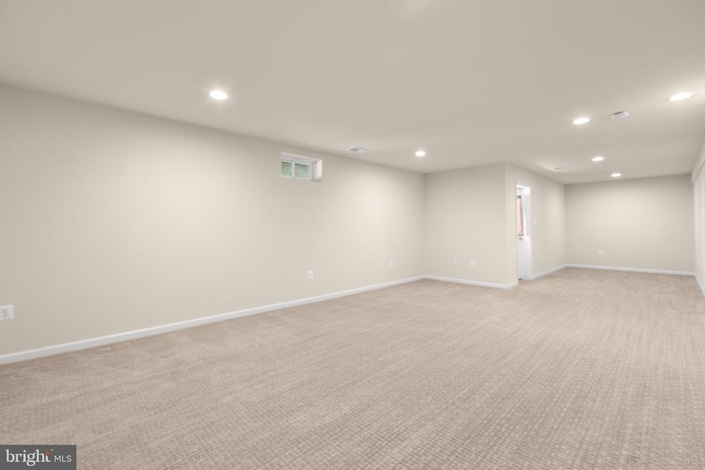 5606 CEDAR MOUNTAIN CT, FREDERICKSBURG, Virginia 22407, 2 Bedrooms Bedrooms, ,3 BathroomsBathrooms,Residential,5606 CEDAR MOUNTAIN CT,VASP2040148 MLS # VASP2040148