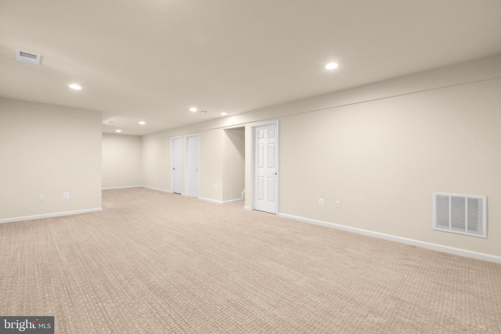 5606 CEDAR MOUNTAIN CT, FREDERICKSBURG, Virginia 22407, 2 Bedrooms Bedrooms, ,3 BathroomsBathrooms,Residential,5606 CEDAR MOUNTAIN CT,VASP2040148 MLS # VASP2040148