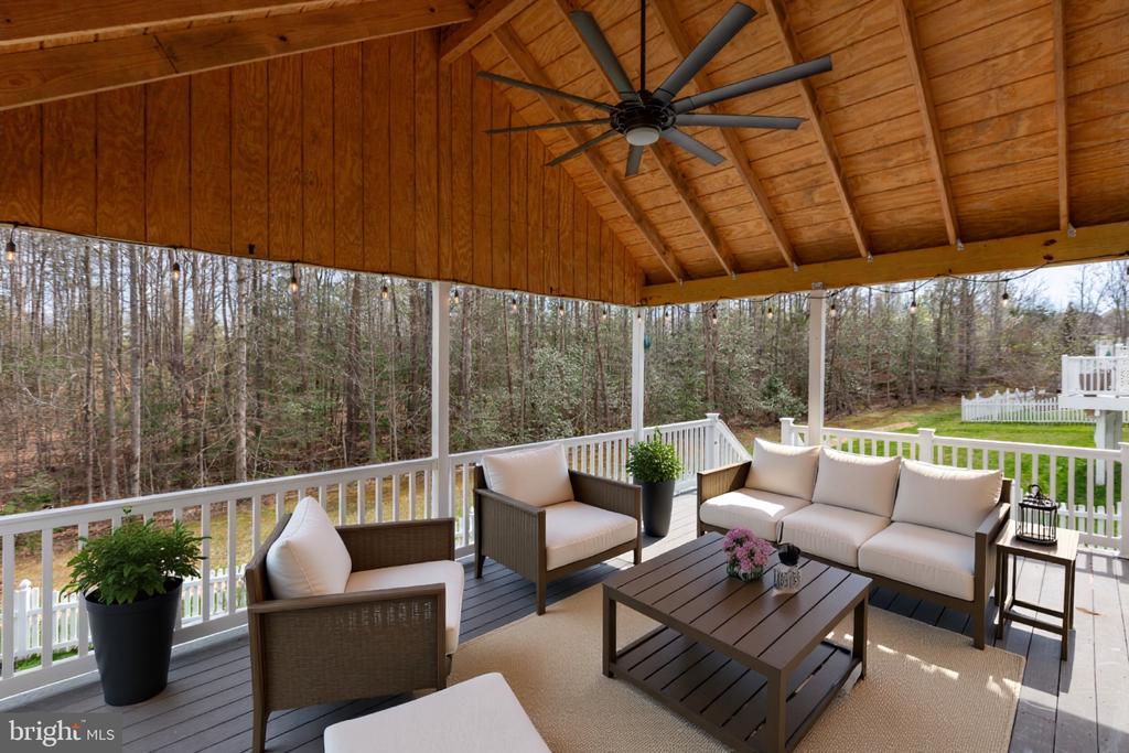 5606 CEDAR MOUNTAIN CT, FREDERICKSBURG, Virginia 22407, 2 Bedrooms Bedrooms, ,3 BathroomsBathrooms,Residential,5606 CEDAR MOUNTAIN CT,VASP2040148 MLS # VASP2040148