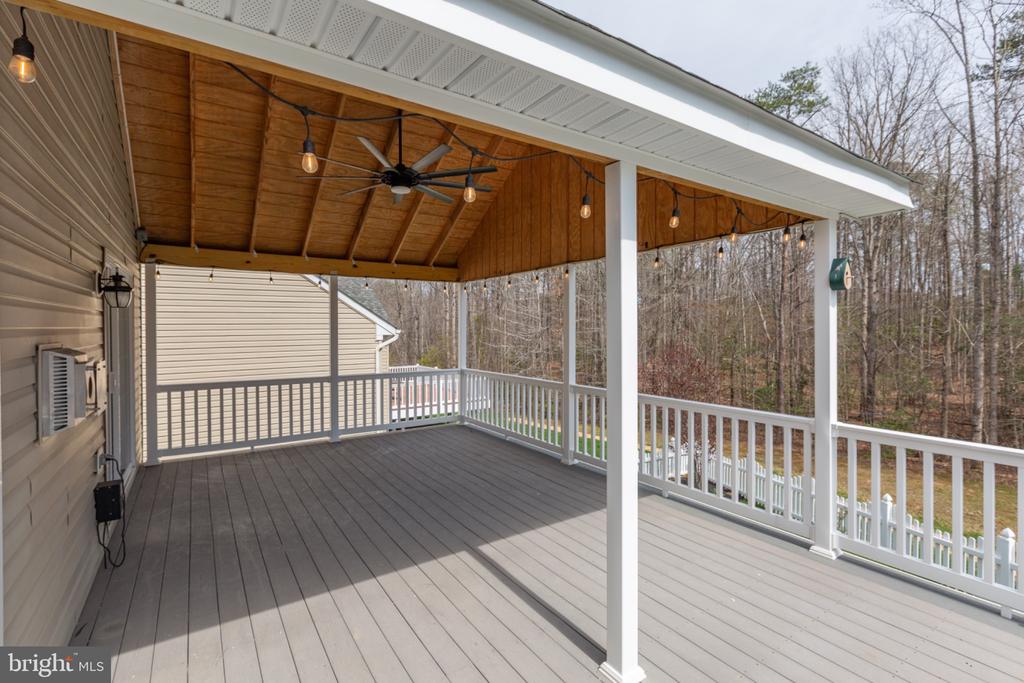 5606 CEDAR MOUNTAIN CT, FREDERICKSBURG, Virginia 22407, 2 Bedrooms Bedrooms, ,3 BathroomsBathrooms,Residential,5606 CEDAR MOUNTAIN CT,VASP2040148 MLS # VASP2040148