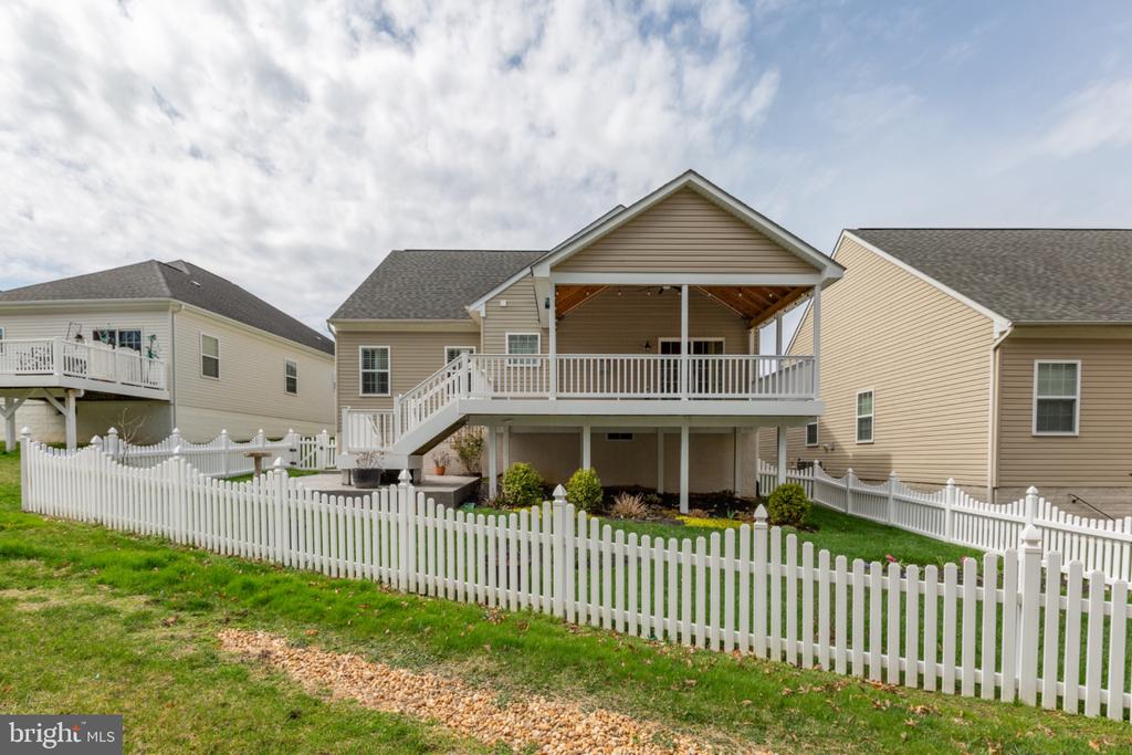 5606 CEDAR MOUNTAIN CT, FREDERICKSBURG, Virginia 22407, 2 Bedrooms Bedrooms, ,3 BathroomsBathrooms,Residential,5606 CEDAR MOUNTAIN CT,VASP2040148 MLS # VASP2040148