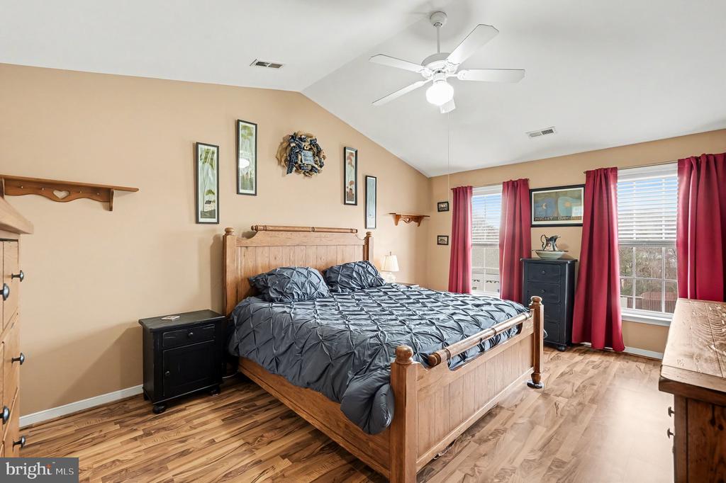 11702 INVERARRY DR, FREDERICKSBURG, Virginia 22407, 4 Bedrooms Bedrooms, ,3 BathroomsBathrooms,Residential,11702 INVERARRY DR,VASP2040030 MLS # VASP2040030