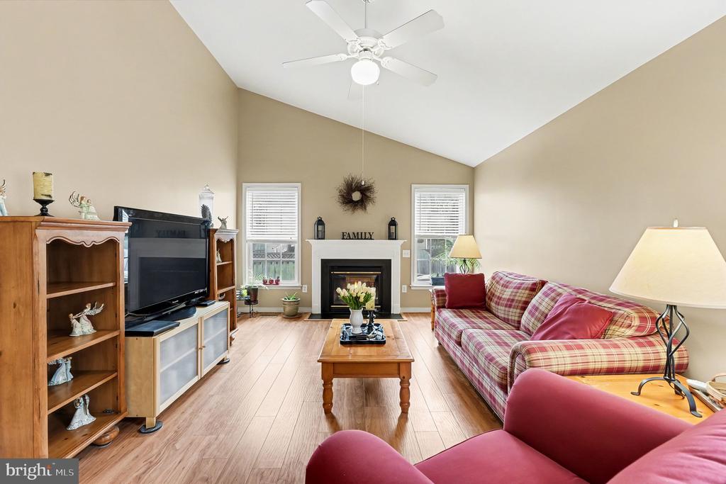 11702 INVERARRY DR, FREDERICKSBURG, Virginia 22407, 4 Bedrooms Bedrooms, ,3 BathroomsBathrooms,Residential,11702 INVERARRY DR,VASP2040030 MLS # VASP2040030