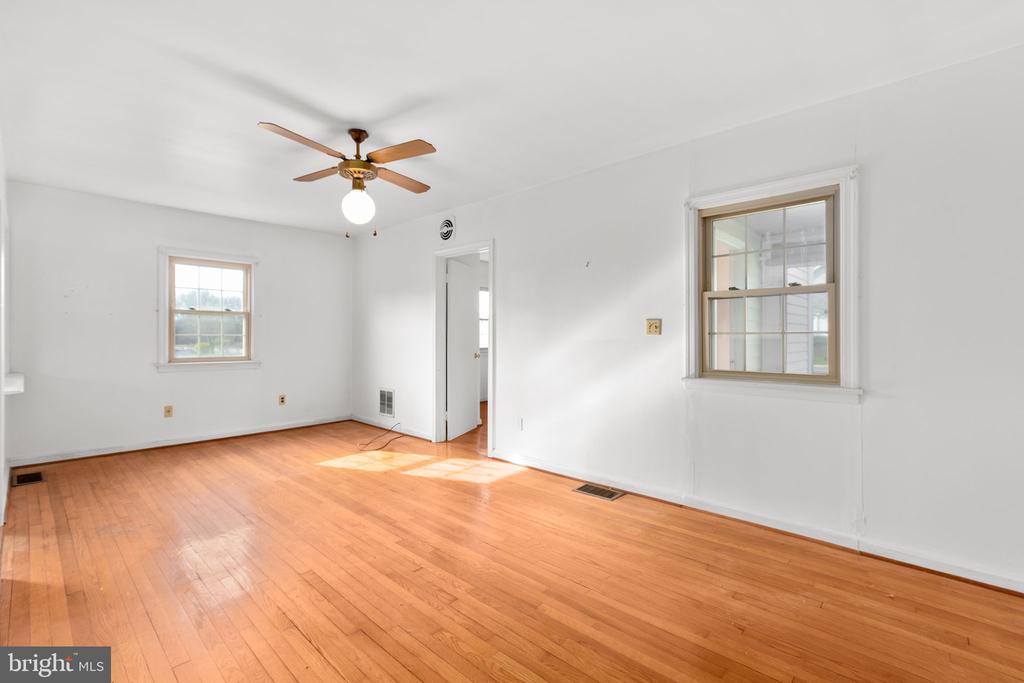 12425 FIVE MILE RD, FREDERICKSBURG, Virginia 22407, 3 Bedrooms Bedrooms, ,2 BathroomsBathrooms,Residential,12425 FIVE MILE RD,VASP2040304 MLS # VASP2040304