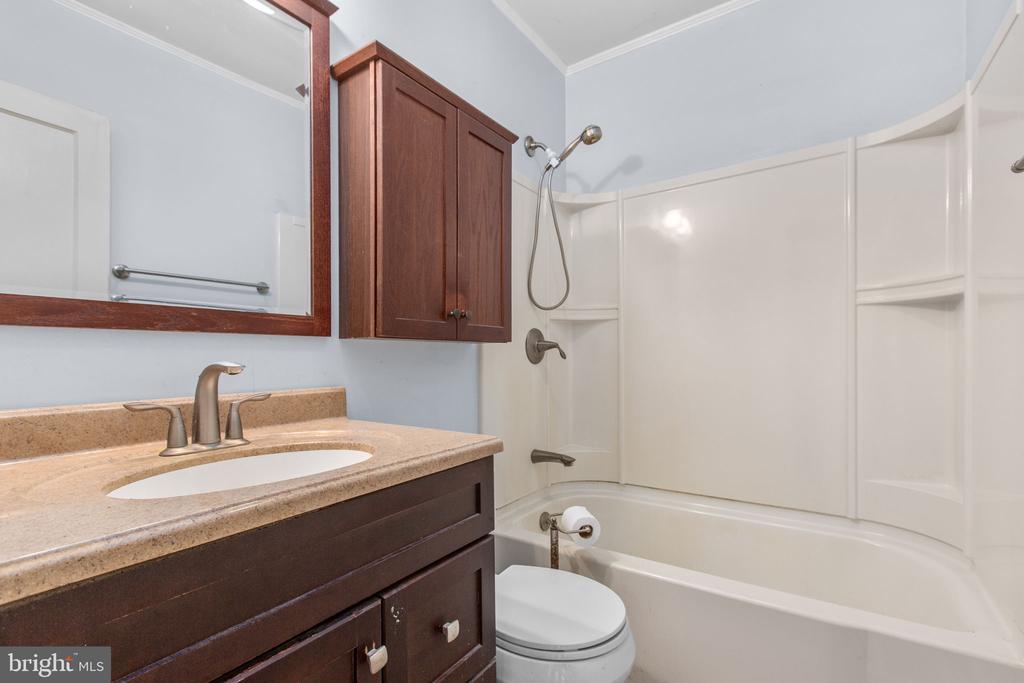 12425 FIVE MILE RD, FREDERICKSBURG, Virginia 22407, 3 Bedrooms Bedrooms, ,2 BathroomsBathrooms,Residential,12425 FIVE MILE RD,VASP2040304 MLS # VASP2040304