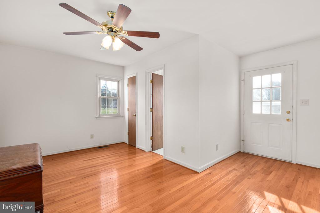 12425 FIVE MILE RD, FREDERICKSBURG, Virginia 22407, 3 Bedrooms Bedrooms, ,2 BathroomsBathrooms,Residential,12425 FIVE MILE RD,VASP2040304 MLS # VASP2040304