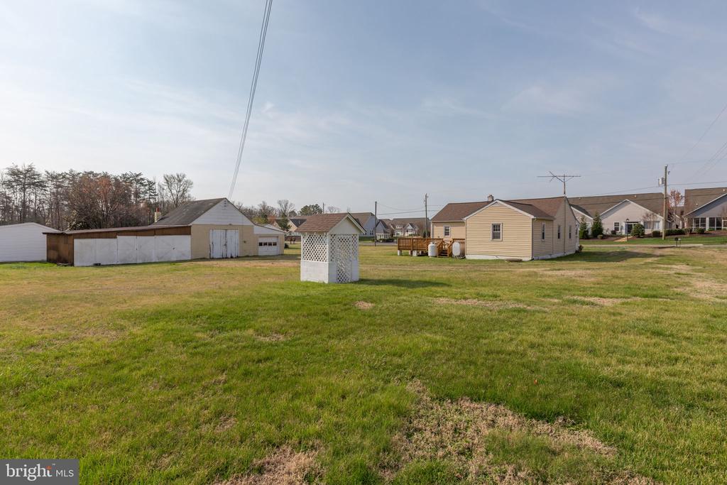 12425 FIVE MILE RD, FREDERICKSBURG, Virginia 22407, 3 Bedrooms Bedrooms, ,2 BathroomsBathrooms,Residential,12425 FIVE MILE RD,VASP2040304 MLS # VASP2040304