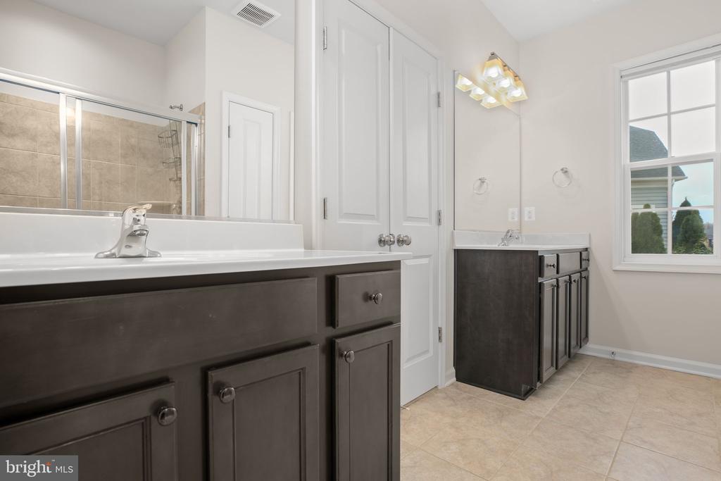 11505 OSPREY TRL, SPOTSYLVANIA, Virginia 22551, 4 Bedrooms Bedrooms, ,3 BathroomsBathrooms,Residential,11505 OSPREY TRL,VASP2040258 MLS # VASP2040258