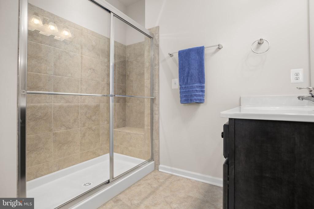 11505 OSPREY TRL, SPOTSYLVANIA, Virginia 22551, 4 Bedrooms Bedrooms, ,3 BathroomsBathrooms,Residential,11505 OSPREY TRL,VASP2040258 MLS # VASP2040258