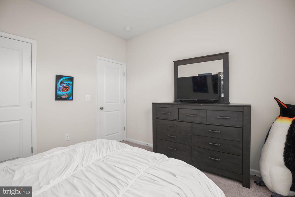 11505 OSPREY TRL, SPOTSYLVANIA, Virginia 22551, 4 Bedrooms Bedrooms, ,3 BathroomsBathrooms,Residential,11505 OSPREY TRL,VASP2040258 MLS # VASP2040258