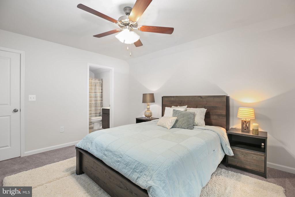 11505 OSPREY TRL, SPOTSYLVANIA, Virginia 22551, 4 Bedrooms Bedrooms, ,3 BathroomsBathrooms,Residential,11505 OSPREY TRL,VASP2040258 MLS # VASP2040258