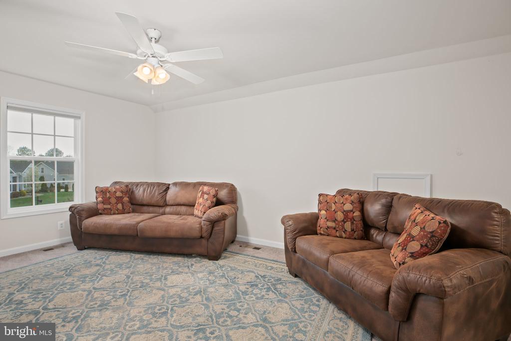 11505 OSPREY TRL, SPOTSYLVANIA, Virginia 22551, 4 Bedrooms Bedrooms, ,3 BathroomsBathrooms,Residential,11505 OSPREY TRL,VASP2040258 MLS # VASP2040258