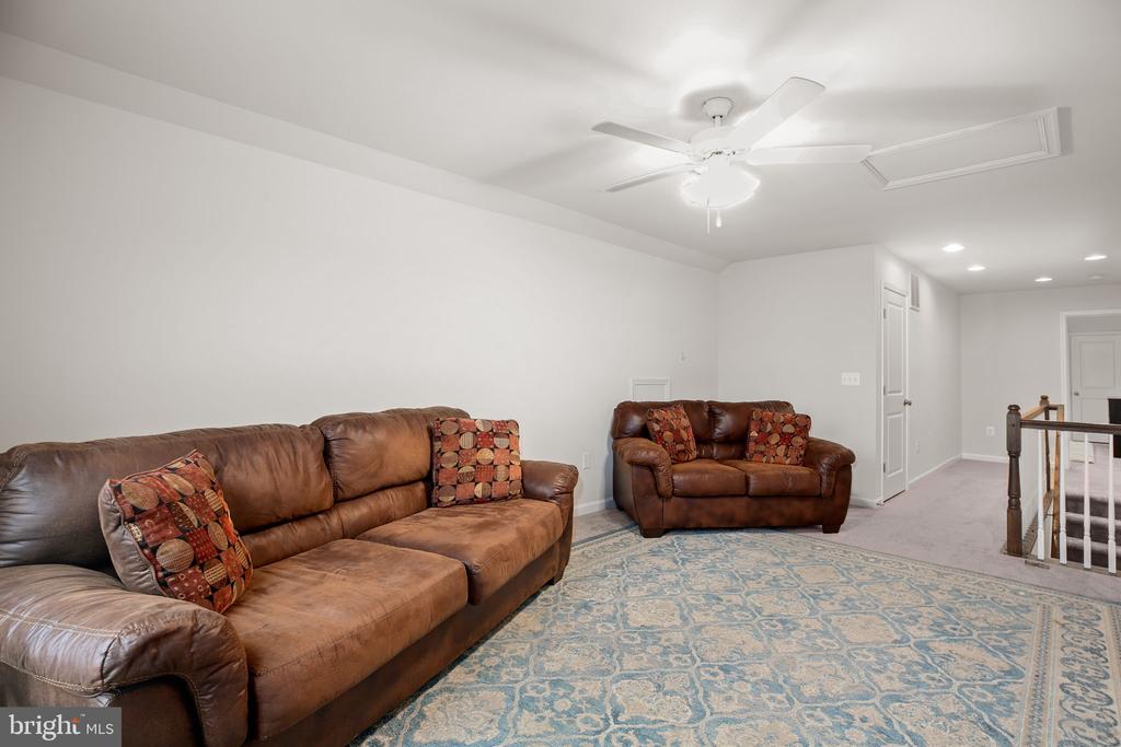 11505 OSPREY TRL, SPOTSYLVANIA, Virginia 22551, 4 Bedrooms Bedrooms, ,3 BathroomsBathrooms,Residential,11505 OSPREY TRL,VASP2040258 MLS # VASP2040258