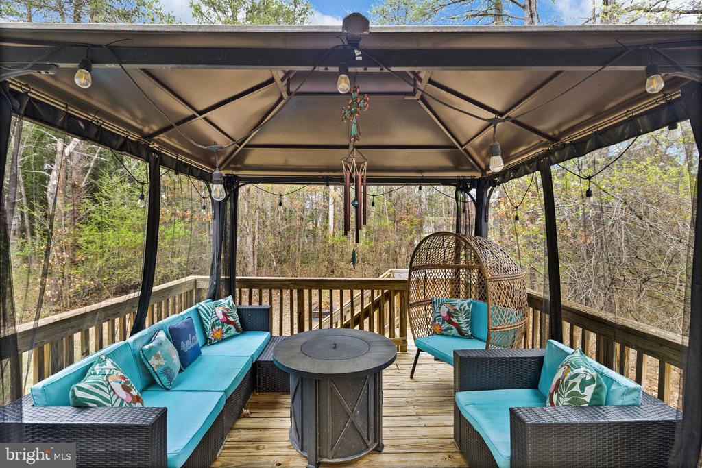 102 FAIRFAX LN, LOCUST GROVE, Virginia 22508, 5 Bedrooms Bedrooms, ,3 BathroomsBathrooms,Residential,LOWA,102 FAIRFAX LN,VAOR2013682 MLS # VAOR2013682